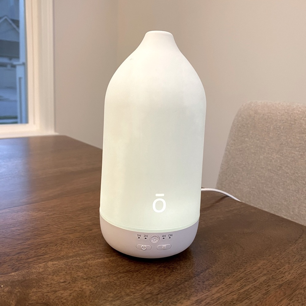 Doterra essential oils diffuser laLUZ